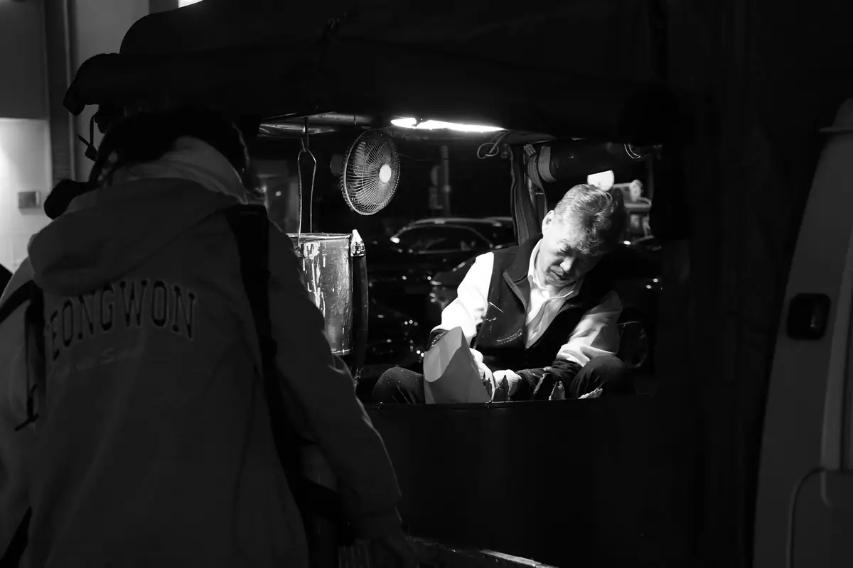Black and white photograph 27